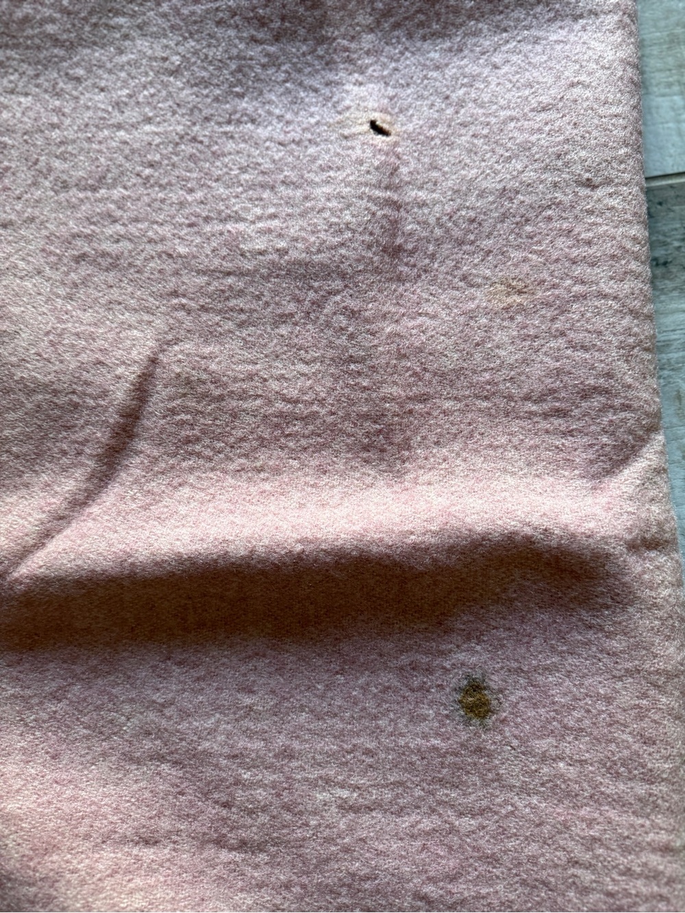 Vintage Wool Blush Blanket - Picture 5 of 7